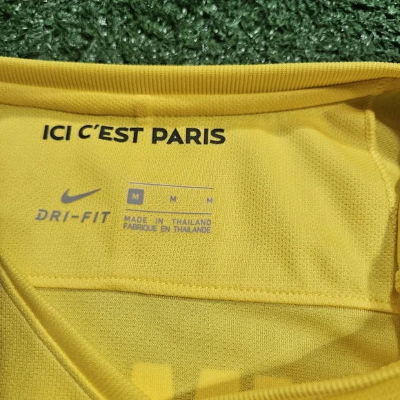 Nike PSG Neymar Jr #10 2017/2018 away yellow jersey size M Ligue 1